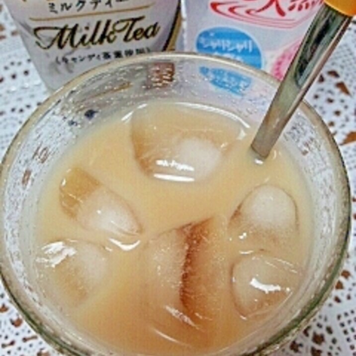 アイス☆桃のフルーティーミルクティー♪